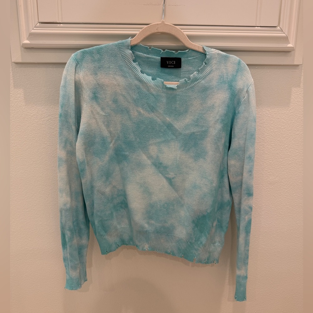 VICI sweater
